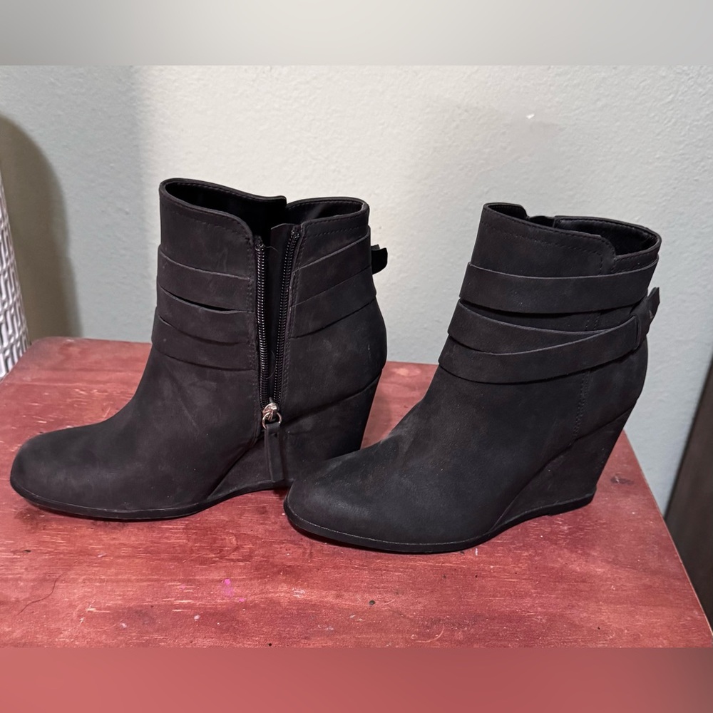 Black 6.5 booties shoe-dazzle Never Worn